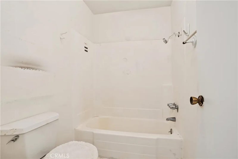 2386 E Del Mar Boulevard 112