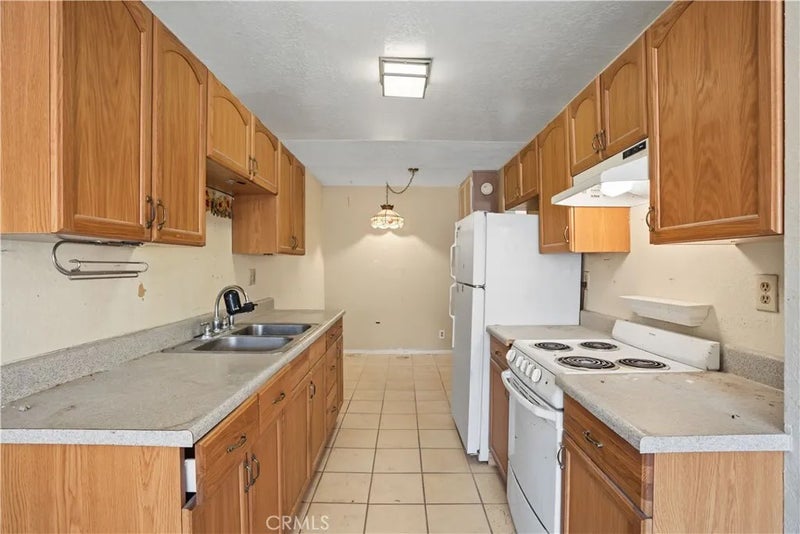 2386 E Del Mar Boulevard 112