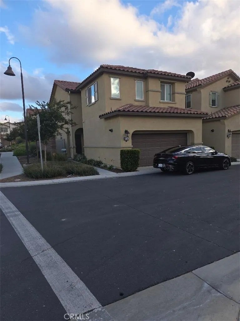 27347 Red Rock