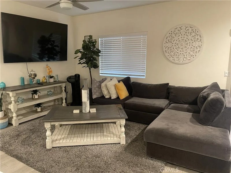 27347 Red Rock