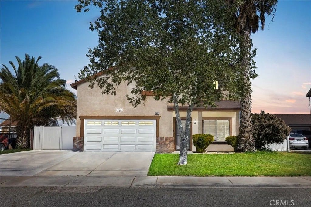 Photo of 14541 Nelson Avenue, Victorville, CA 92394 (MLS # DW26067938)