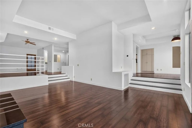 1425 Columbia Dr