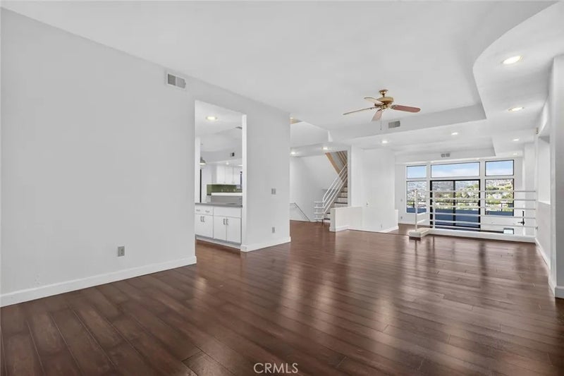 1425 Columbia Dr