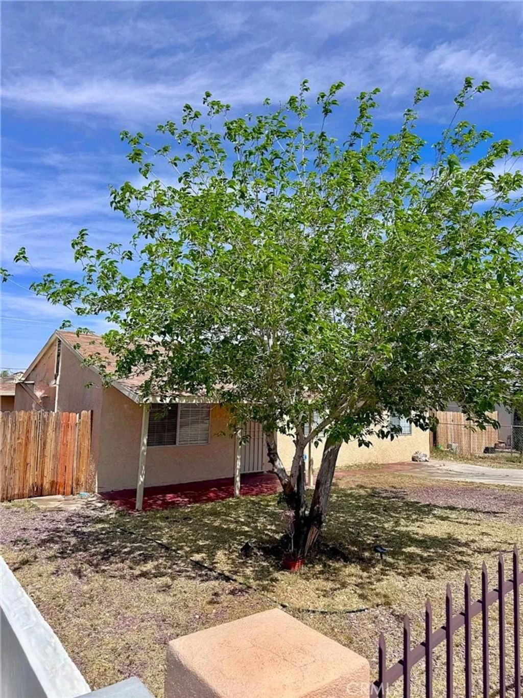 Photo of 25380 Anderson Ave, Barstow, CA 92311 (MLS # HD26068929)