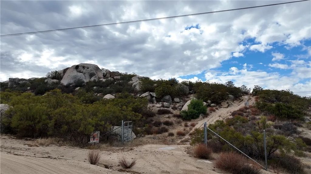 Photo of 10 Sycamore Springs, Aguanga, CA 92536 (MLS # SW24252446)