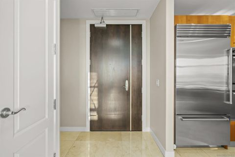 Tiny photo for 550 Front St #1306, San Diego, CA 92101 (MLS # 250040397)