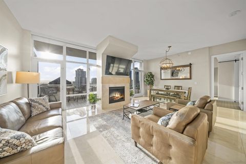 Tiny photo for 550 Front St #1306, San Diego, CA 92101 (MLS # 250040397)