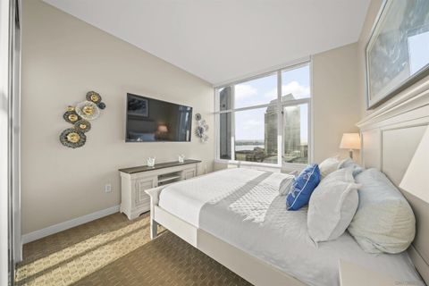 Tiny photo for 550 Front St #1306, San Diego, CA 92101 (MLS # 250040397)