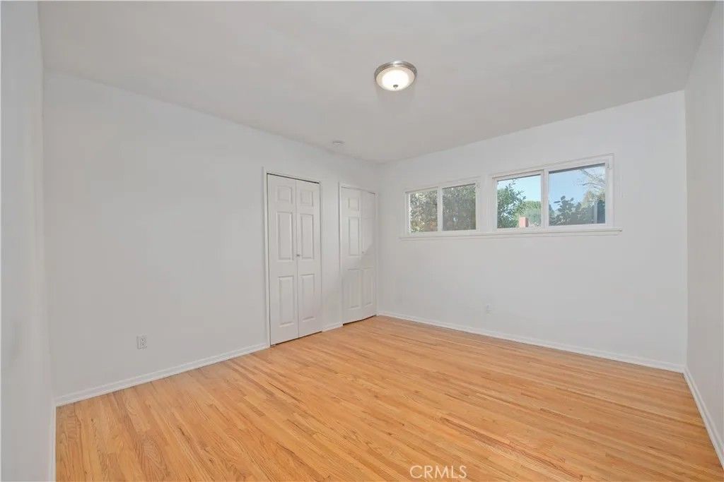 Photo of 22537 Friar Street, Woodland Hills, CA 91367 (MLS # SR26028538)