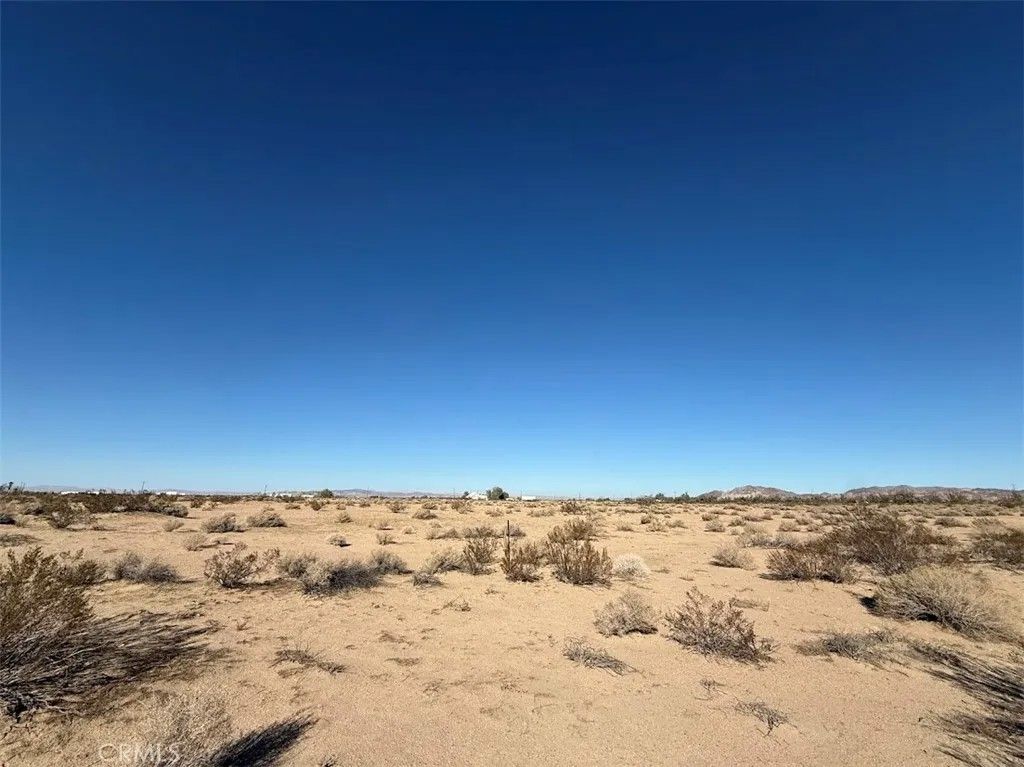 Photo of 0 Cheltham, Newberry Springs, CA 92365 (MLS # CV26012324)