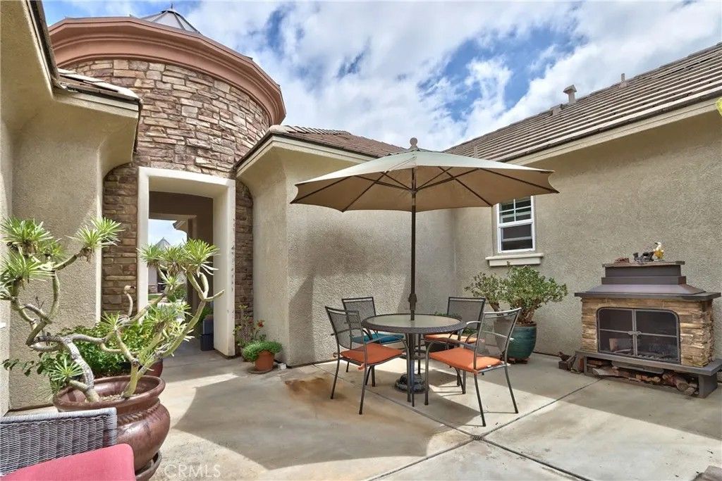 Photo of 1931 James Gaynor Street, Fallbrook, CA 92028 (MLS # SW25105198)