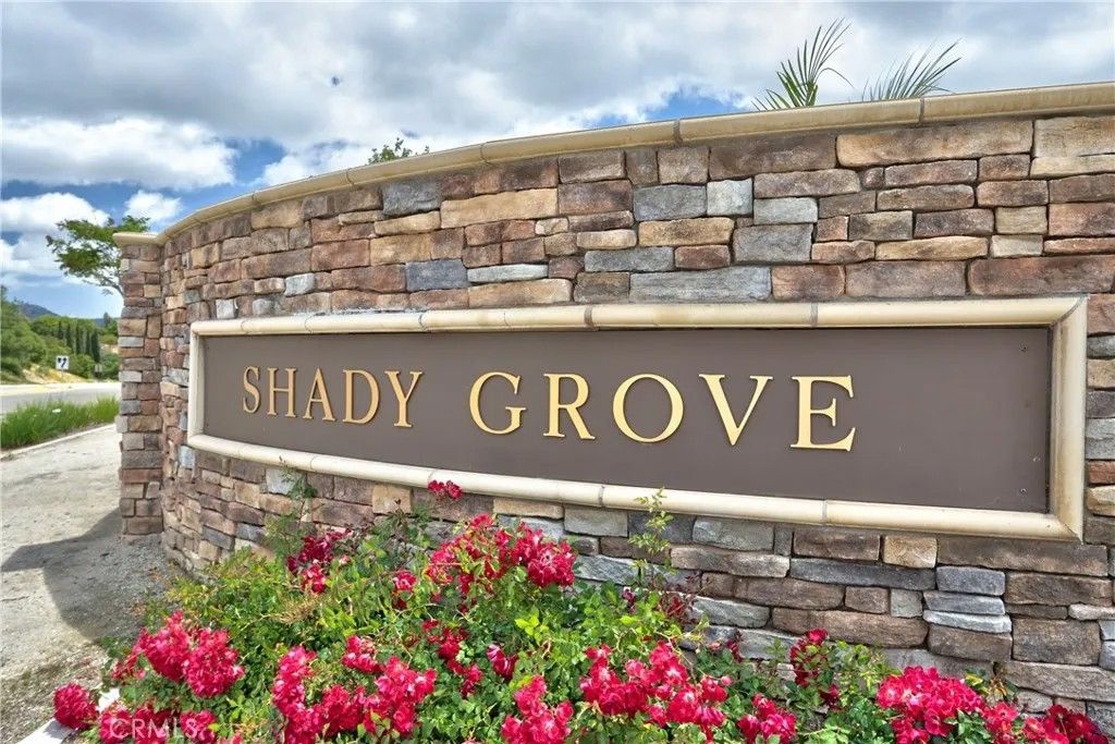 Photo of 1931 James Gaynor Street, Fallbrook, CA 92028 (MLS # SW25105198)