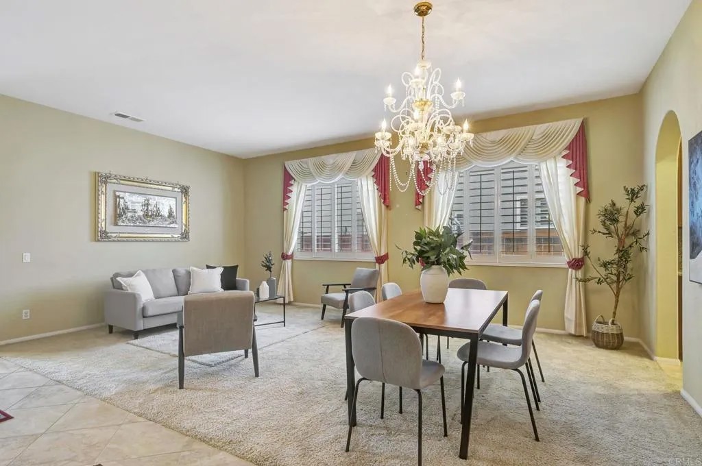 2706 VALLEYCREEK CIR