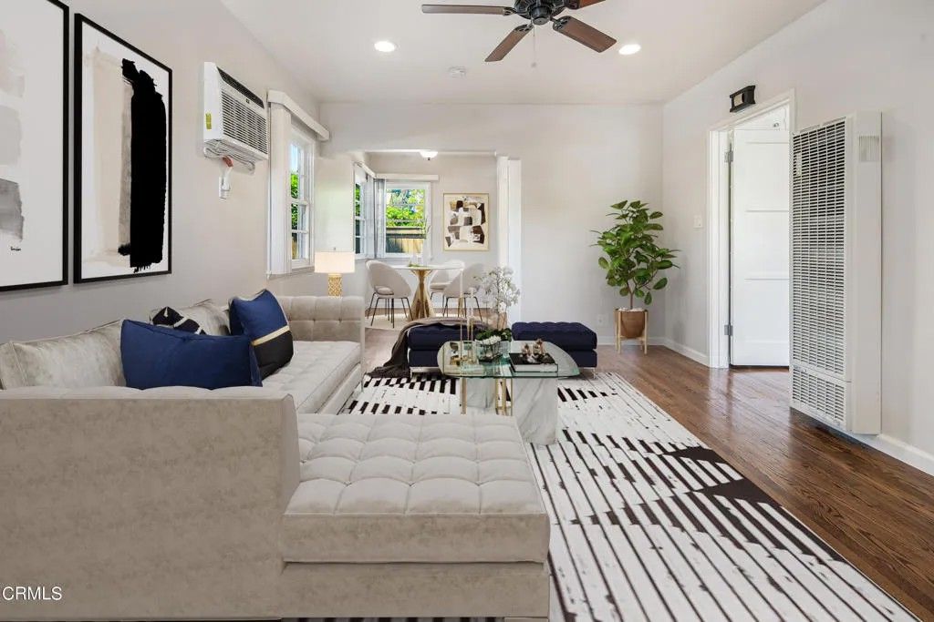 Photo of 499 N Oakland Avenue, Pasadena, CA 91101 (MLS # P1-26152)