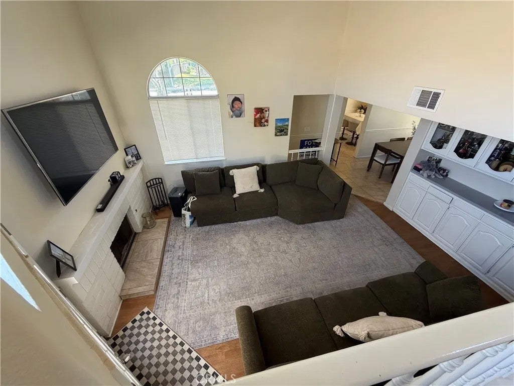 30612 HOLLYBERRY Lane