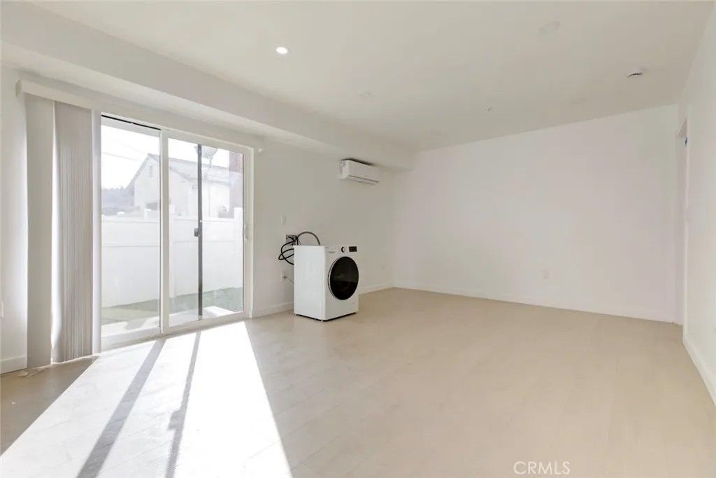 Photo of 5654 Cartwright, North Hollywood, CA 91601 (MLS # GD25279818)