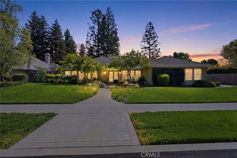 Photo of 2134 Cottonwood Circle, Visalia, CA 93277 (MLS # PI26042546)