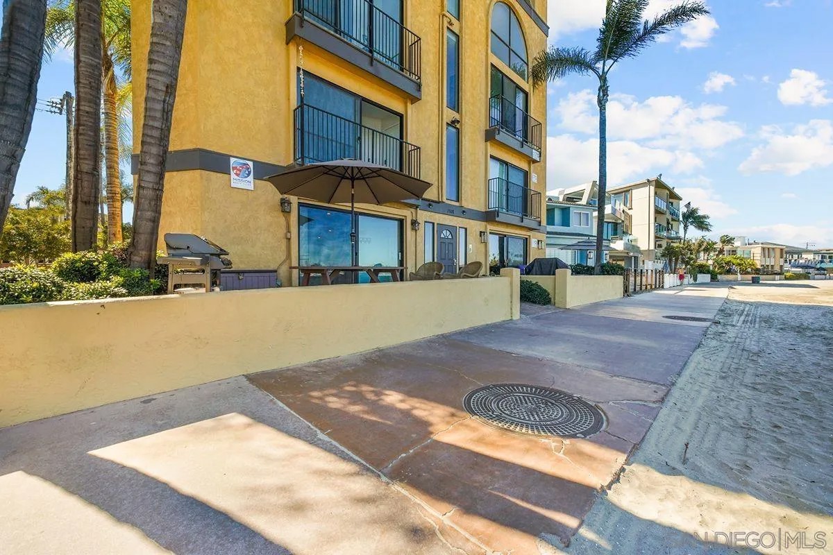 2808 Bayside Walk Unit B