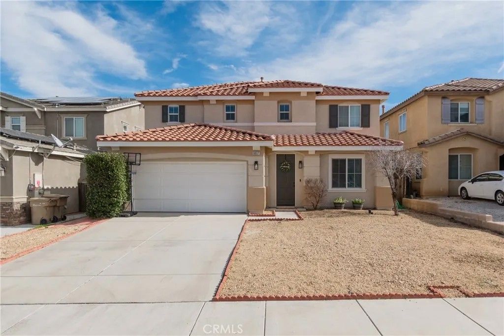 Photo of 9037 Calico Court, Oak Hills, CA 92344 (MLS # IG26021238)