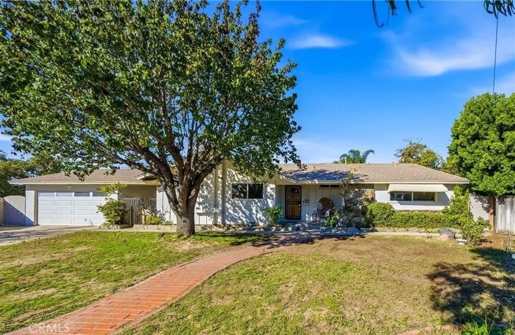 Photo of 335 N London Place, Anaheim, CA 92806 (MLS # PW26082872)