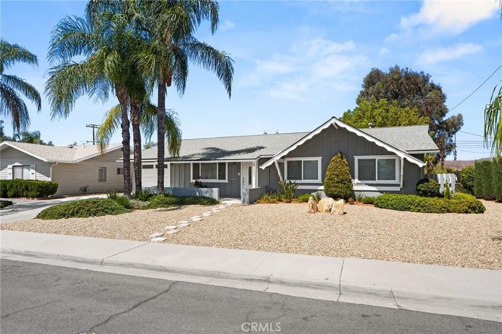 28851 Thornhill