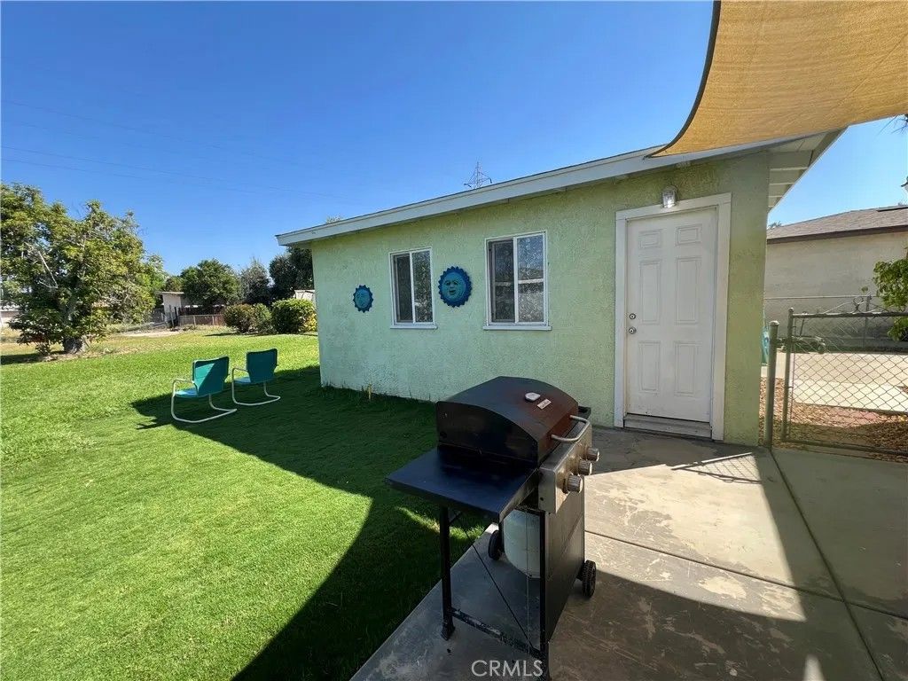 Photo of 1904 E San Bernardino Avenue, San Bernardino, CA 92408 (MLS # HD26062138)