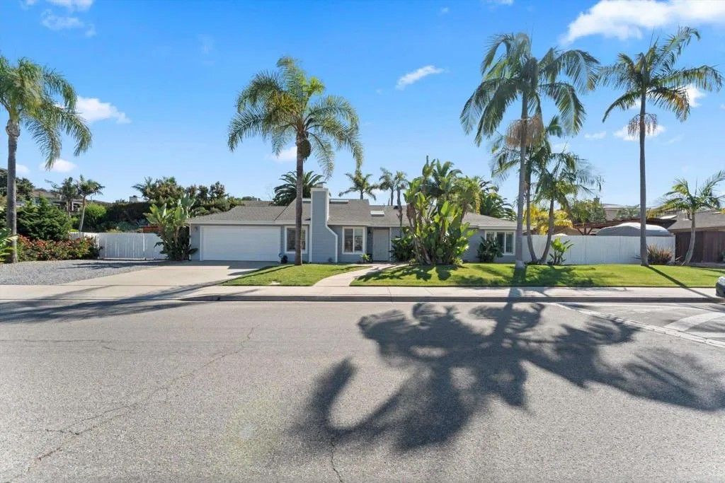 Photo of 1125 Lake Ridge Drive, San Marcos, CA 92078 (MLS # NDP2601356)