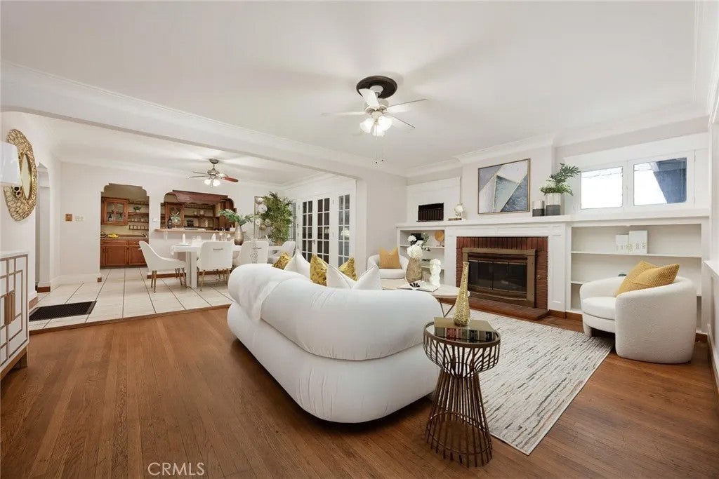 129 La Paloma Avenue