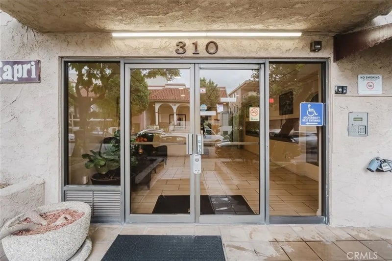 310 N Jackson Street 128