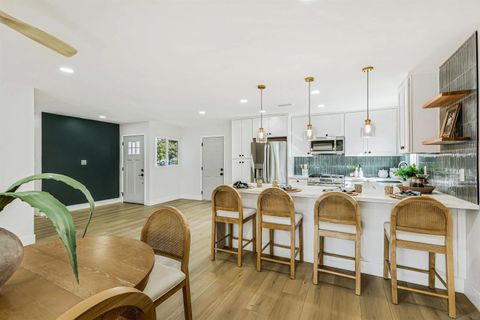 Photo of 4820 Siesta Dr, Oceanside, CA 92057 (MLS # 2600762)