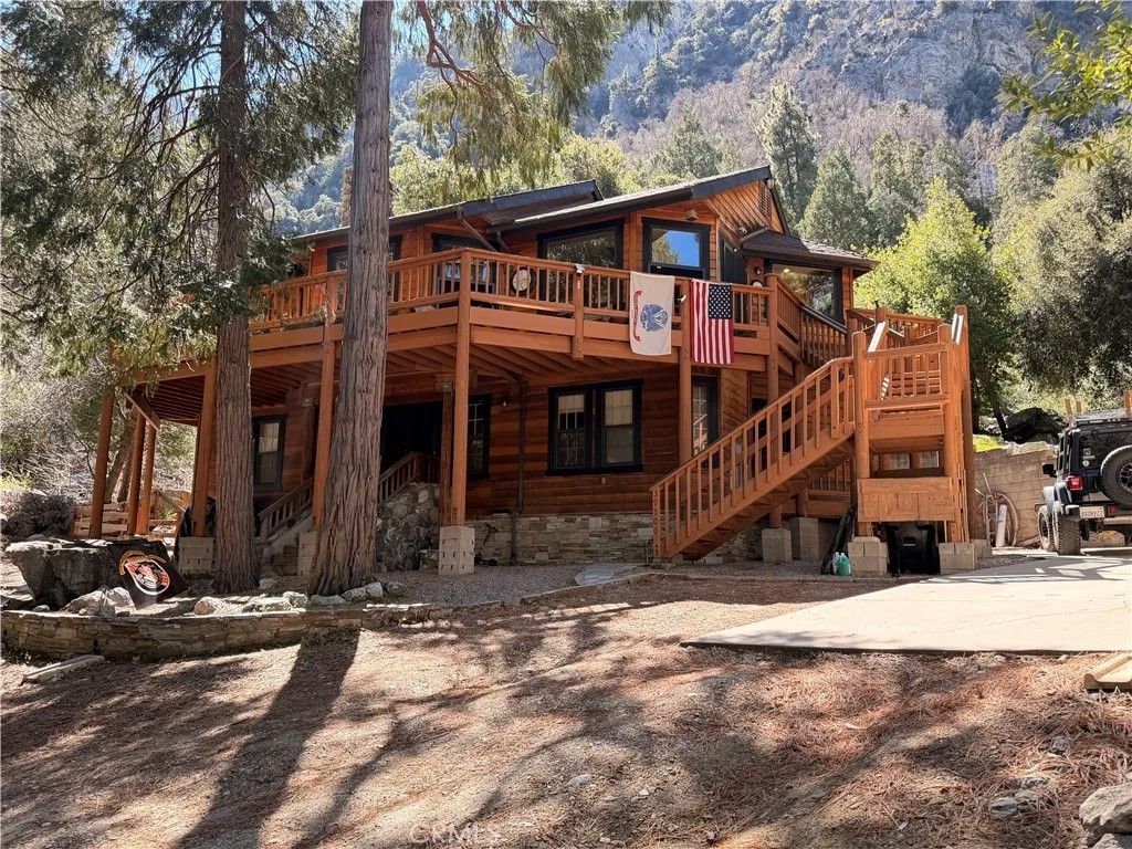 Photo of 39503 Prospect Dr, Forest Falls, CA 92339 (MLS # IG26050848)