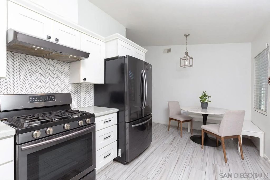 Photo of 650 E Madison Ave, El Cajon, CA 92020 (MLS # 250042906)