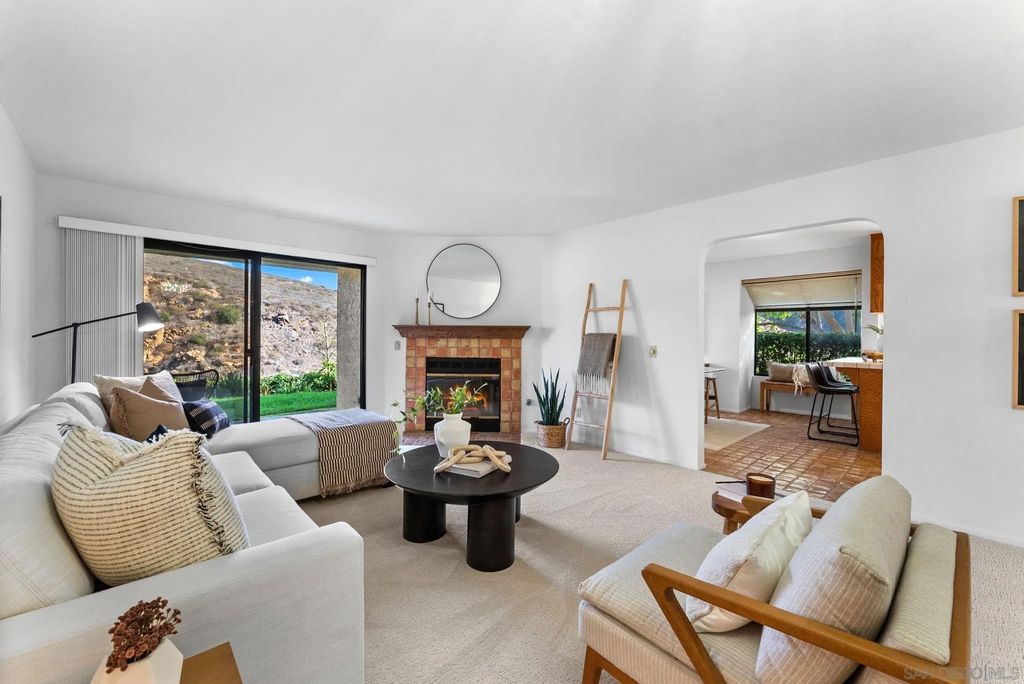 Photo of 3148 Vista Grande, Carlsbad, CA 92009 (MLS # 250044336)