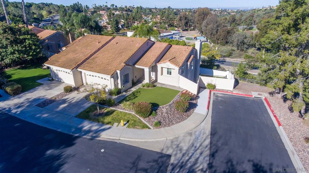 Photo of 1859 Carolyn Dr, Chula Vista, CA 91913 (MLS # 260010858)