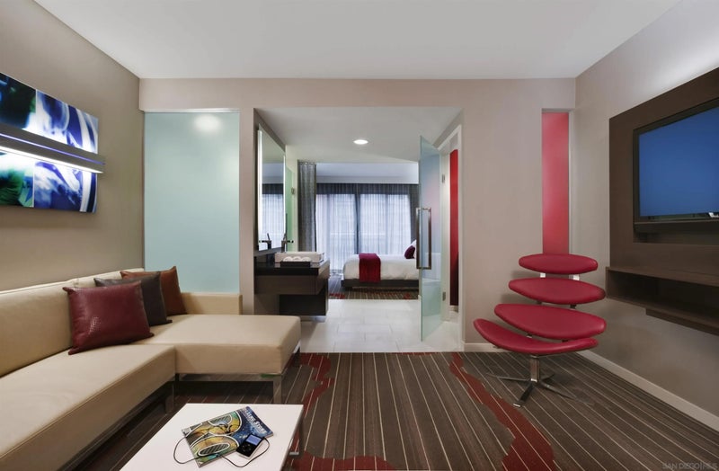 207 5th Ave 840