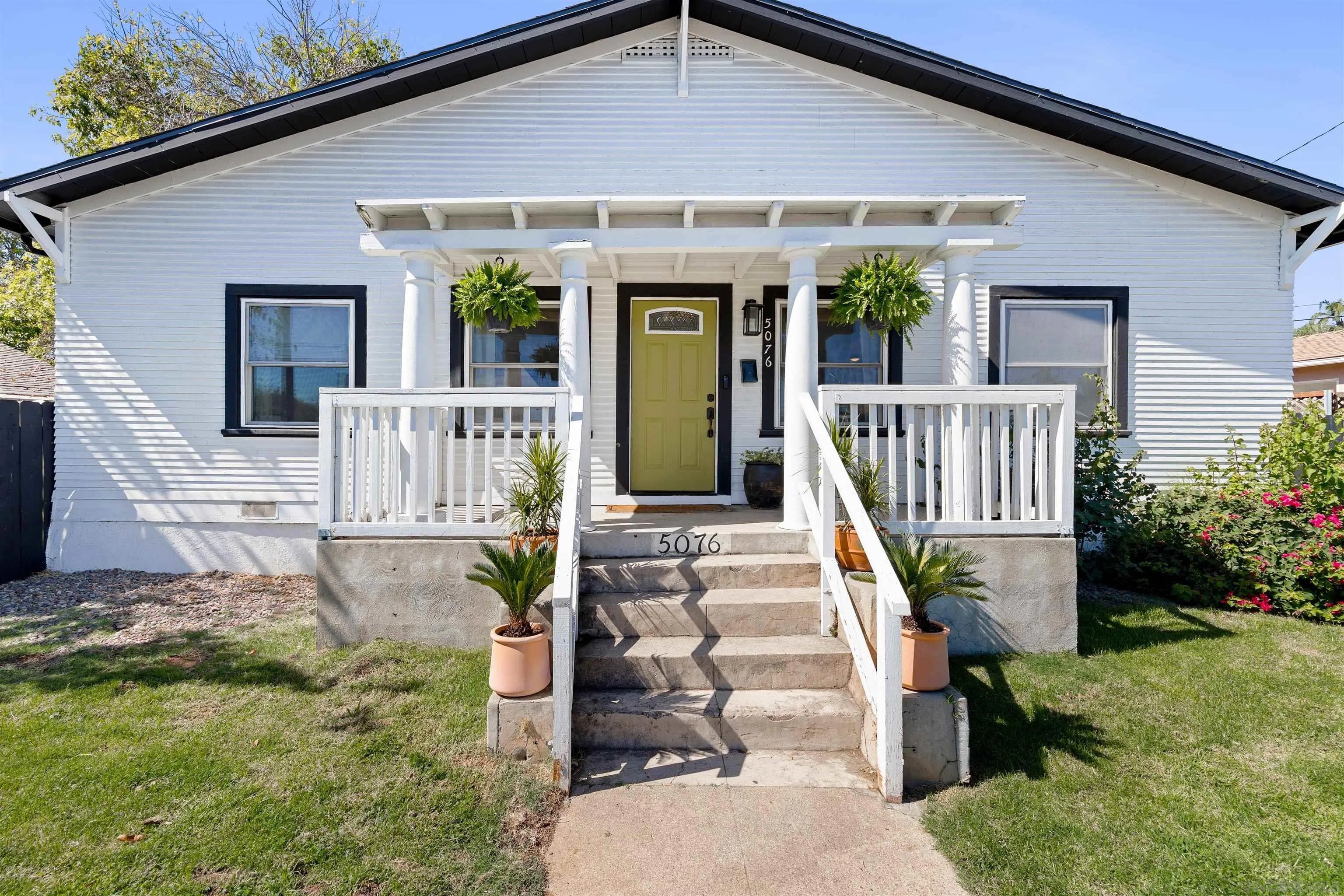 5076 E Mountain View Dr.