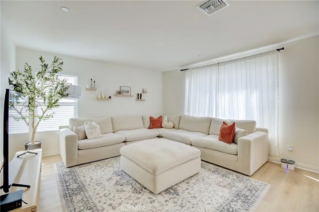 Photo of 28439 Deer Brush Dr, Nuevo, CA 92567 (MLS # SW26067862)