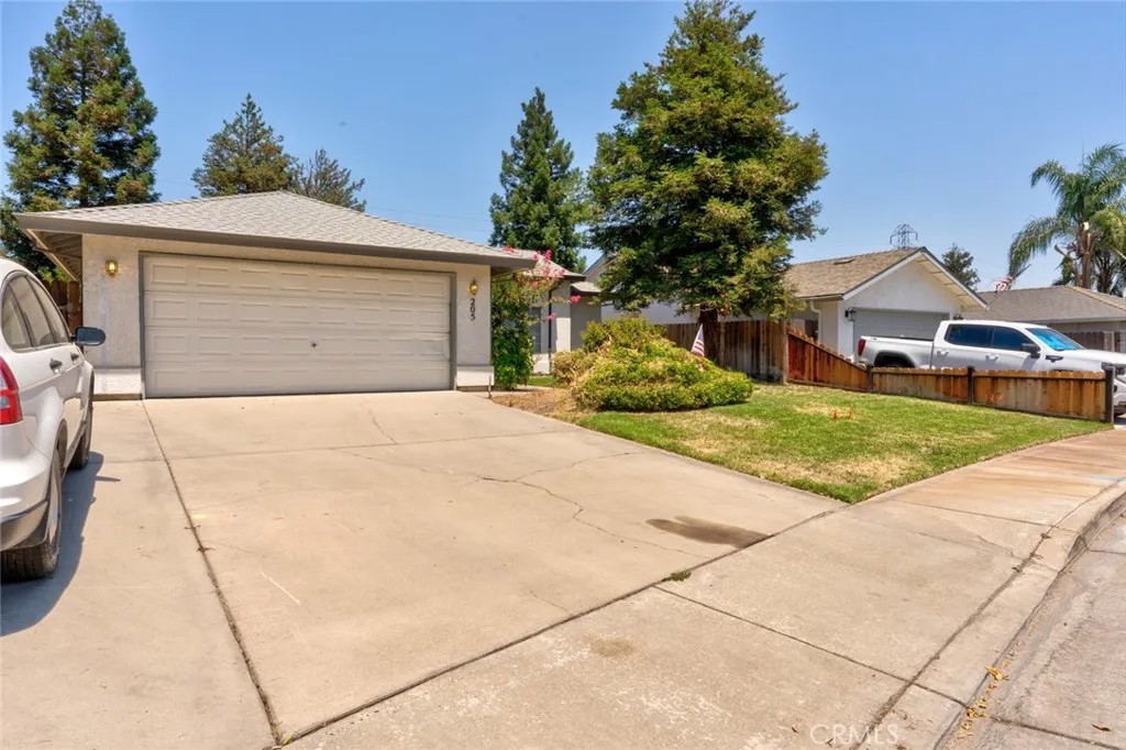205 Clipper Court