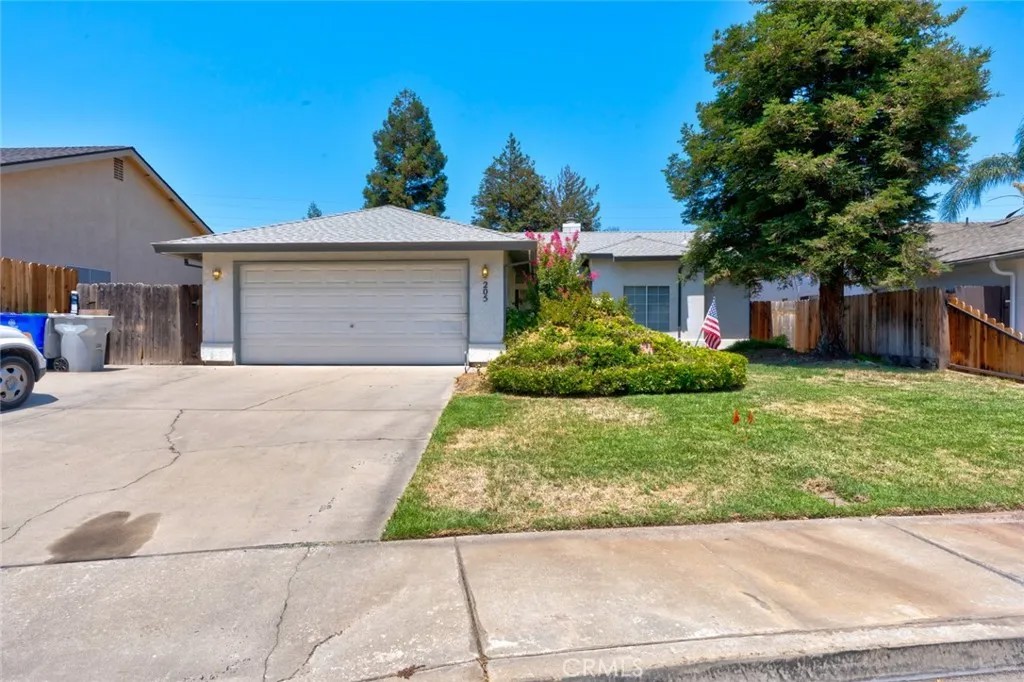205 Clipper Court
