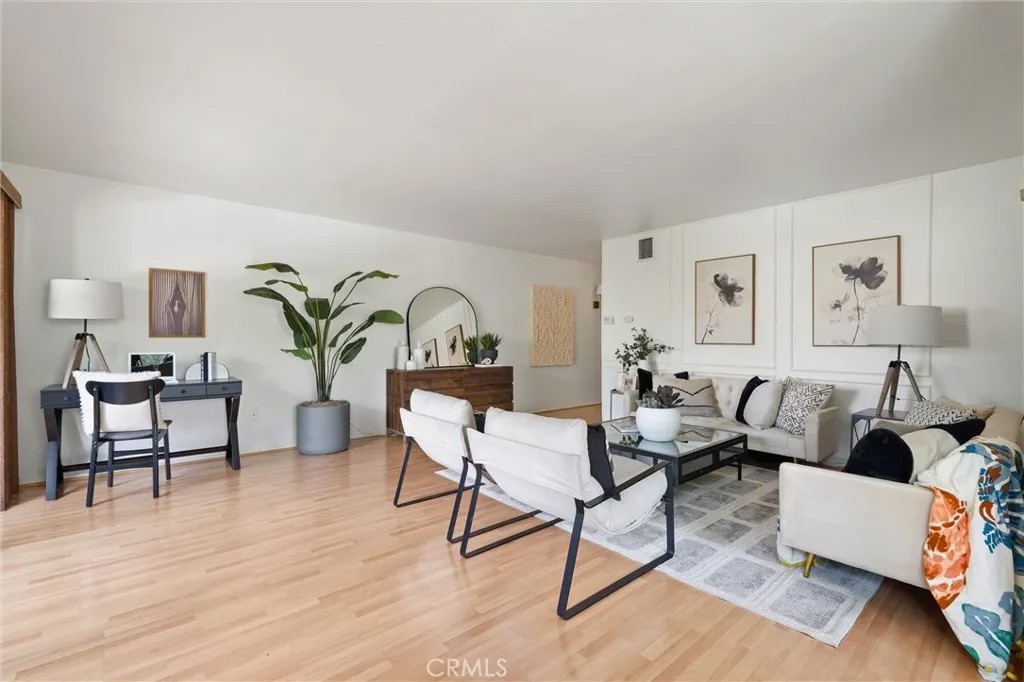 372 Carroll East 201