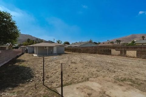 Tiny photo for 18222 10th St, Bloomington, CA 92316 (MLS # CV25244232)
