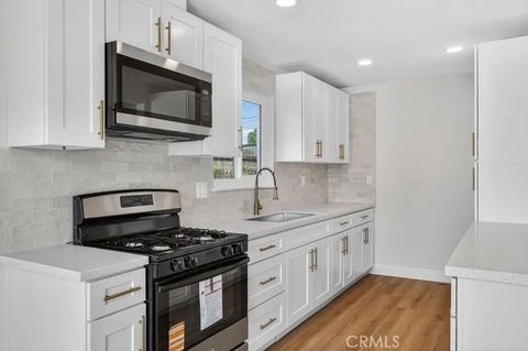 Tiny photo for 18222 10th St, Bloomington, CA 92316 (MLS # CV25244232)