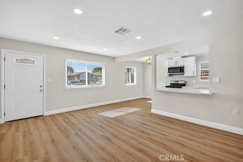 Tiny photo for 18222 10th St, Bloomington, CA 92316 (MLS # CV25244232)