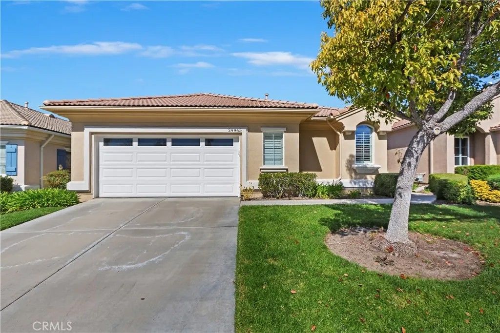 Photo of 39965 Via Oporta, Murrieta, CA 92562 (MLS # CV26048184)