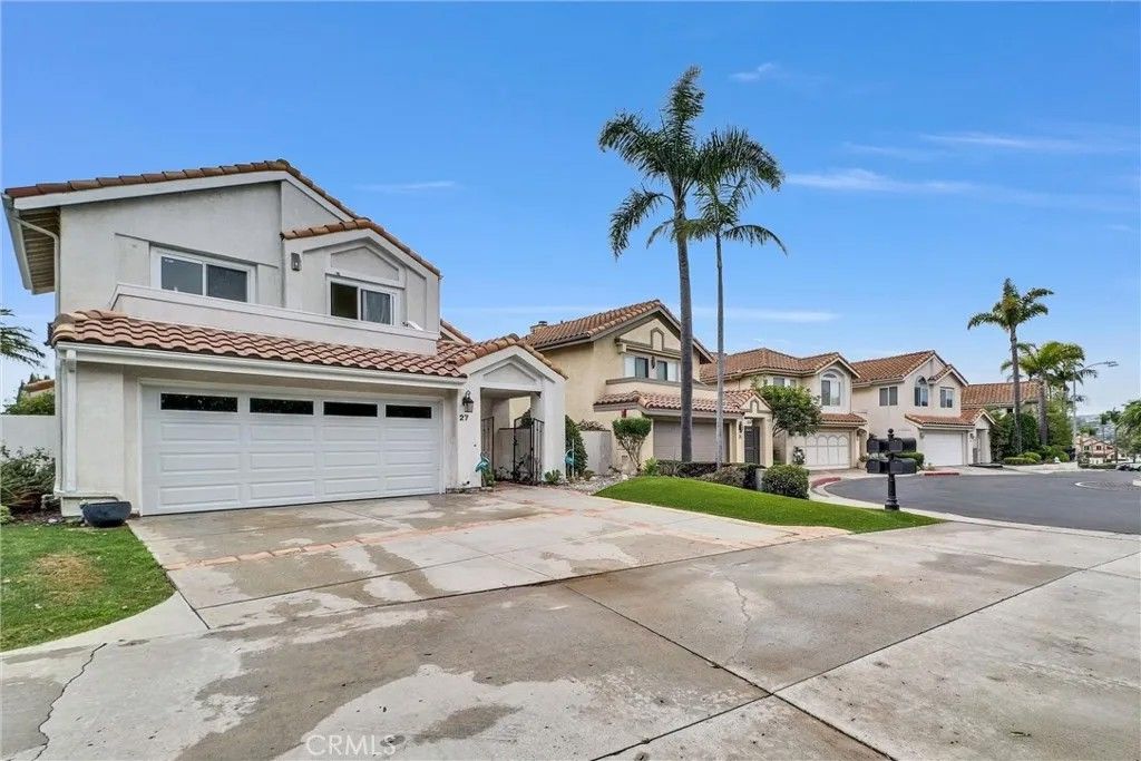 Photo of 27 Saint Francis Court, Dana Point, CA 92629 (MLS # OC25252193)