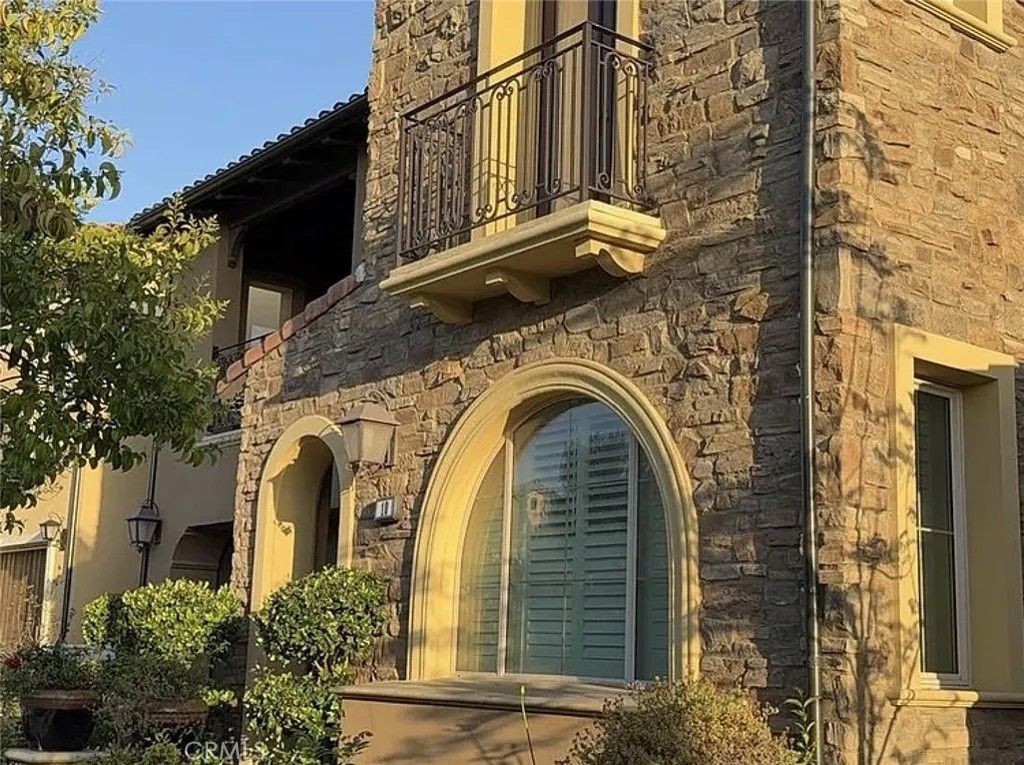 Photo of 10 Hawkeye, Irvine, CA 92602 (MLS # OC25272329)