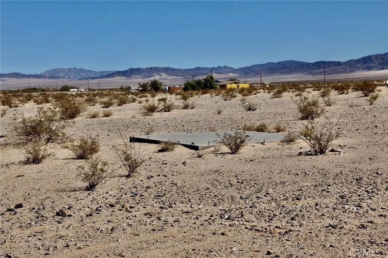 6281811 Amboy