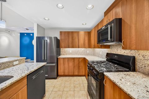 Tiny photo for 300 W Beech St #10, San Diego, CA 92101 (MLS # 260003368)