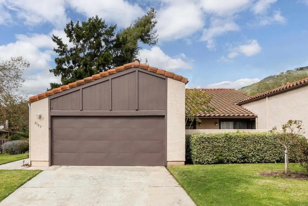 Photo of 2105 David Drive, Escondido, CA 92026 (MLS # NDP2601641)