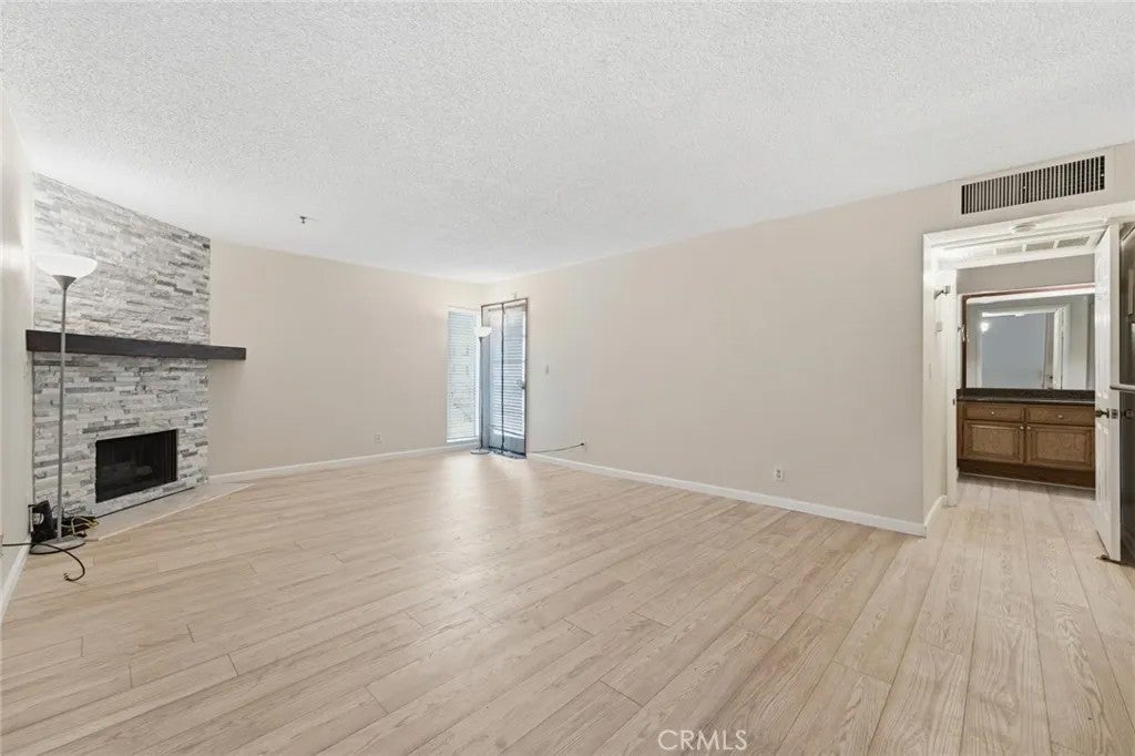 5705 Friars 22